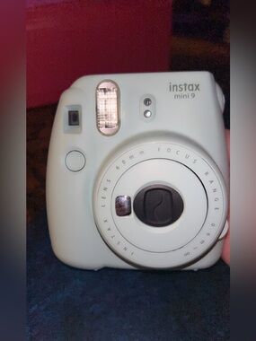 Instax Mini 9 Instant Camera - Light Mint